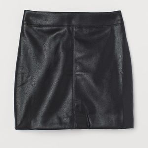 h&m faux black leather skirt